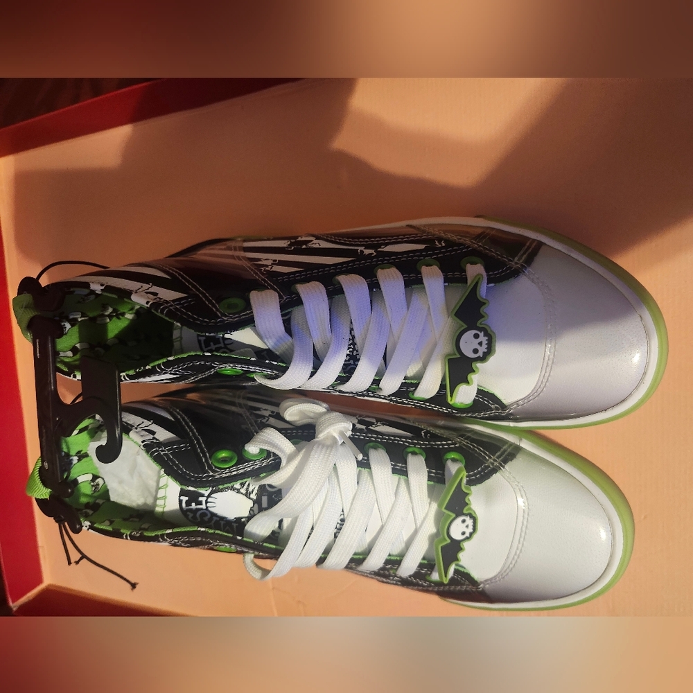 Beetle Juice White and Green Graphic Sneakers